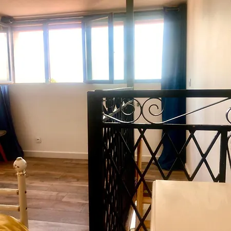 L'echapée Belle Maison De Village Climatisée De 45m2 à Proximité De Carcassonne,1 Chbre à L'étage Vue Panoramique Sur Les Pyrénées, Cuisine équipée,1salon,1 Sdb, Wifi, Parking Gratuit, Netflix,canal Sat, Fauteuil Massant Appartamento